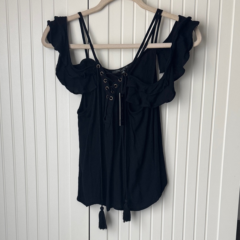 Romeo & Juliet Couture Black Lace-Up Ruffle Blouse